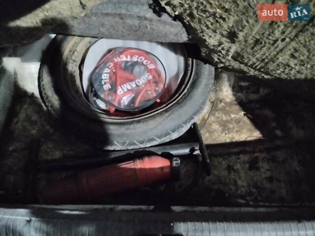 Белый Фольксваген Пассат, объемом двигателя 2 л и пробегом 220 тыс. км за 1800 $, фото 9 на Automoto.ua