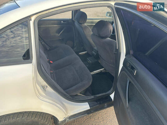 Білий Фольксваген Пассат, об'ємом двигуна 1.9 л та пробігом 462 тис. км за 1499 $, фото 10 на Automoto.ua