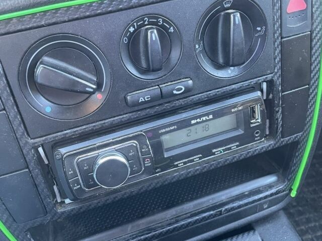 Белый Фольксваген Пассат, объемом двигателя 1.9 л и пробегом 400 тыс. км за 1900 $, фото 3 на Automoto.ua