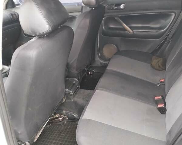 Белый Фольксваген Пассат, объемом двигателя 1.9 л и пробегом 400 тыс. км за 3300 $, фото 4 на Automoto.ua