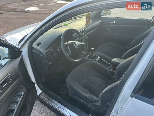 Білий Фольксваген Пассат, об'ємом двигуна 1.9 л та пробігом 462 тис. км за 1499 $, фото 8 на Automoto.ua