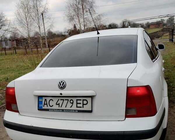 Белый Фольксваген Пассат, объемом двигателя 1.9 л и пробегом 400 тыс. км за 3300 $, фото 1 на Automoto.ua