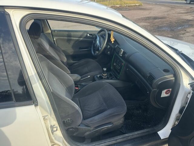 Білий Фольксваген Пассат, об'ємом двигуна 0 л та пробігом 462 тис. км за 1499 $, фото 7 на Automoto.ua