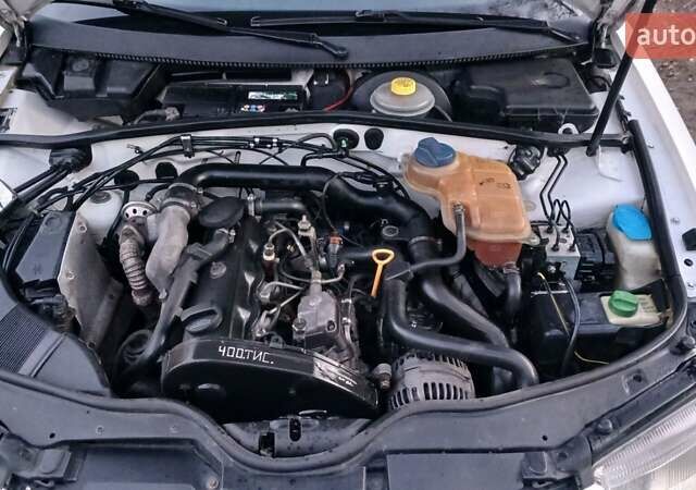 Белый Фольксваген Пассат, объемом двигателя 1.9 л и пробегом 512 тыс. км за 4200 $, фото 11 на Automoto.ua