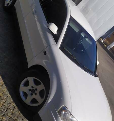 Белый Фольксваген Пассат, объемом двигателя 1.9 л и пробегом 512 тыс. км за 4200 $, фото 3 на Automoto.ua