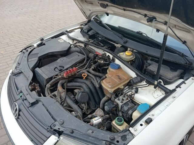 Белый Фольксваген Пассат, объемом двигателя 0 л и пробегом 320 тыс. км за 2650 $, фото 15 на Automoto.ua