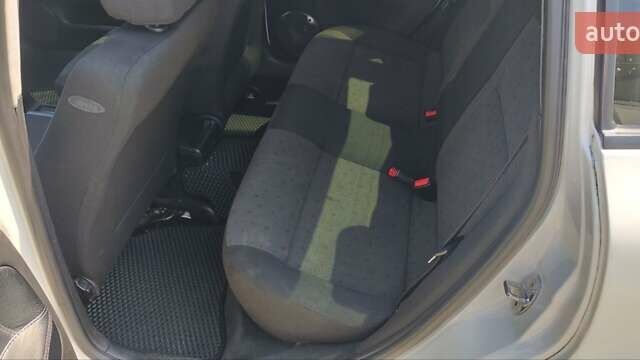 Белый Фольксваген Пассат, объемом двигателя 1.8 л и пробегом 220 тыс. км за 4999 $, фото 15 на Automoto.ua