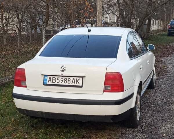 Белый Фольксваген Пассат, объемом двигателя 1.78 л и пробегом 369 тыс. км за 3800 $, фото 3 на Automoto.ua