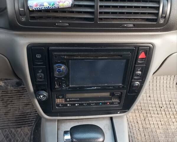 Белый Фольксваген Пассат, объемом двигателя 1.78 л и пробегом 369 тыс. км за 3800 $, фото 13 на Automoto.ua