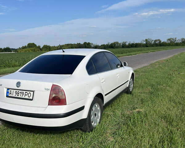 Белый Фольксваген Пассат, объемом двигателя 1.9 л и пробегом 460 тыс. км за 4500 $, фото 4 на Automoto.ua