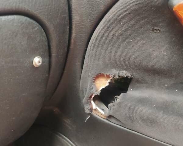 Белый Фольксваген Пассат, объемом двигателя 1.9 л и пробегом 305 тыс. км за 3000 $, фото 3 на Automoto.ua