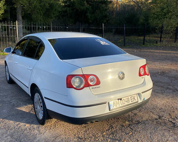 Фольксваген Пассат 2006 в Бердичеве на Automoto.ua Белый Фольксваген Пассат, объемом двигателя 1.9 л и пробегом 512 тыс. км за 6000 $, фото 7 на Automoto.ua