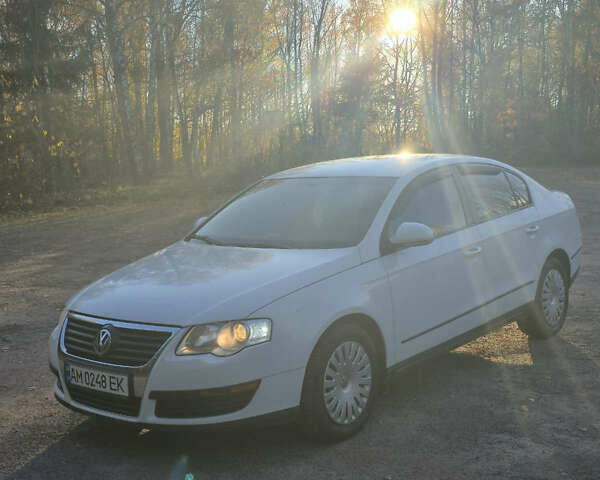 Фольксваген Пассат 2006 в Бердичеве на Automoto.ua Белый Фольксваген Пассат, объемом двигателя 1.9 л и пробегом 512 тыс. км за 6000 $, фото 9 на Automoto.ua