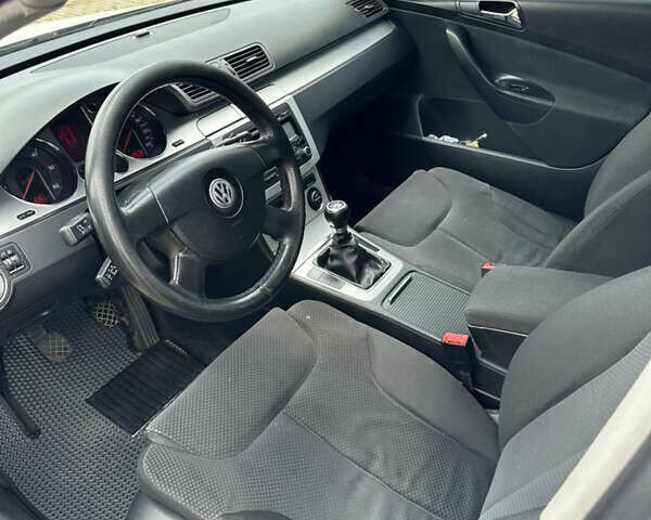 Белый Фольксваген Пассат, объемом двигателя 1.97 л и пробегом 340 тыс. км за 6250 $, фото 7 на Automoto.ua