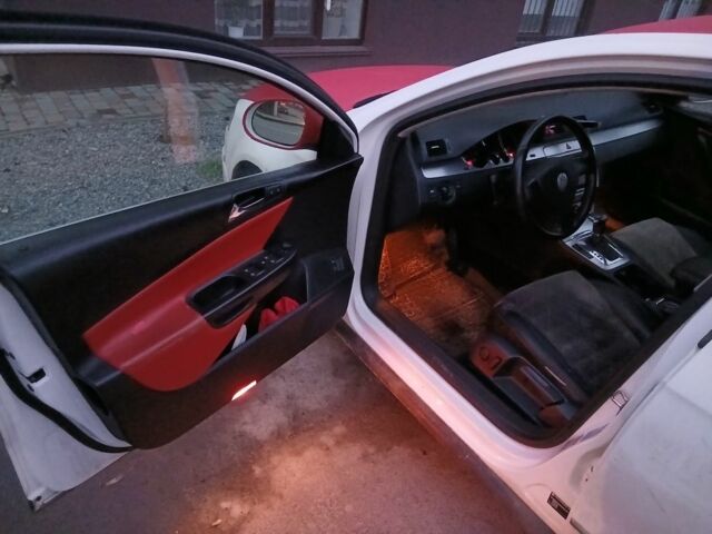 Белый Фольксваген Пассат, объемом двигателя 1.8 л и пробегом 282 тыс. км за 5500 $, фото 2 на Automoto.ua