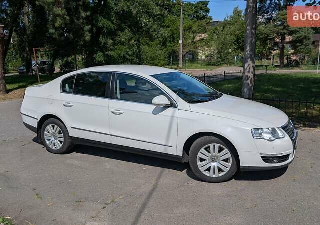 Білий Фольксваген Пассат, об'ємом двигуна 1.8 л та пробігом 224 тис. км за 6999 $, фото 13 на Automoto.ua