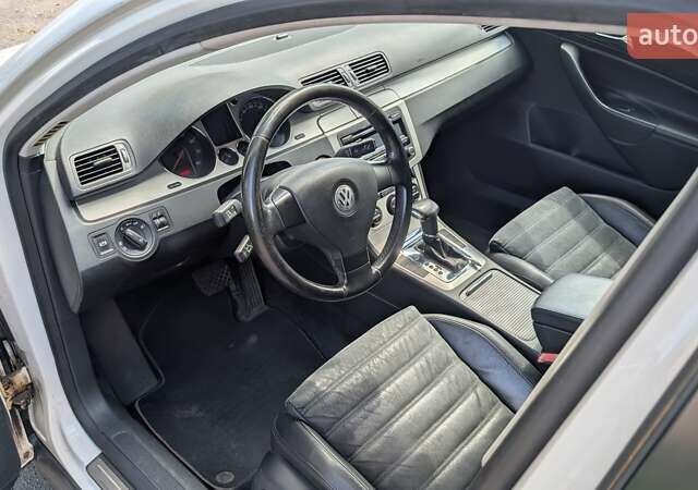 Білий Фольксваген Пассат, об'ємом двигуна 1.8 л та пробігом 224 тис. км за 6999 $, фото 22 на Automoto.ua
