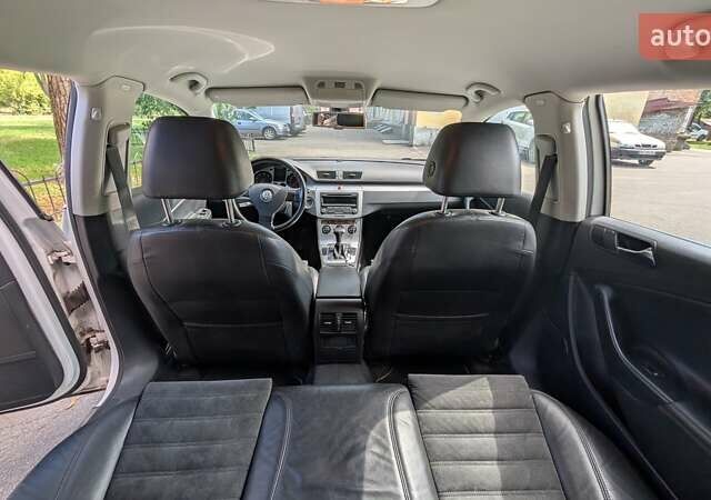 Білий Фольксваген Пассат, об'ємом двигуна 1.8 л та пробігом 224 тис. км за 6999 $, фото 25 на Automoto.ua