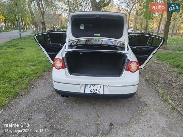 Білий Фольксваген Пассат, об'ємом двигуна 1.98 л та пробігом 251 тис. км за 7600 $, фото 17 на Automoto.ua