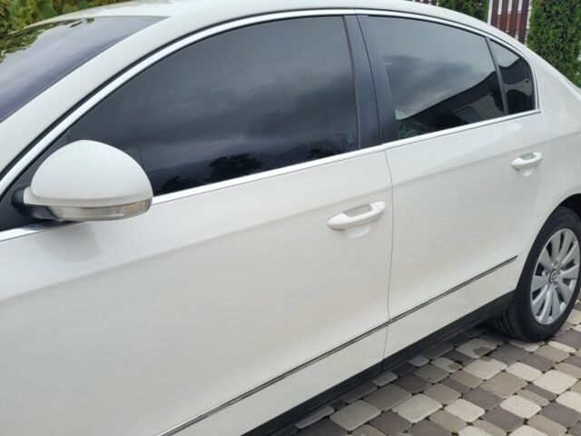 Білий Фольксваген Пассат, об'ємом двигуна 2 л та пробігом 315 тис. км за 6499 $, фото 9 на Automoto.ua