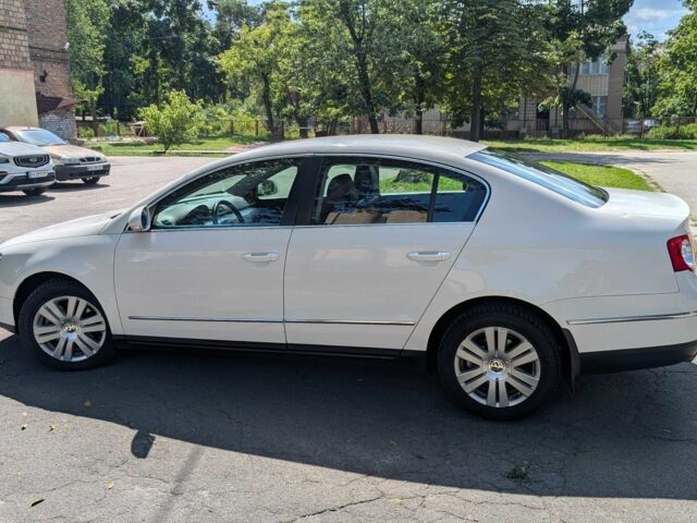 Белый Фольксваген Пассат, объемом двигателя 1.8 л и пробегом 183 тыс. км за 6500 $, фото 5 на Automoto.ua