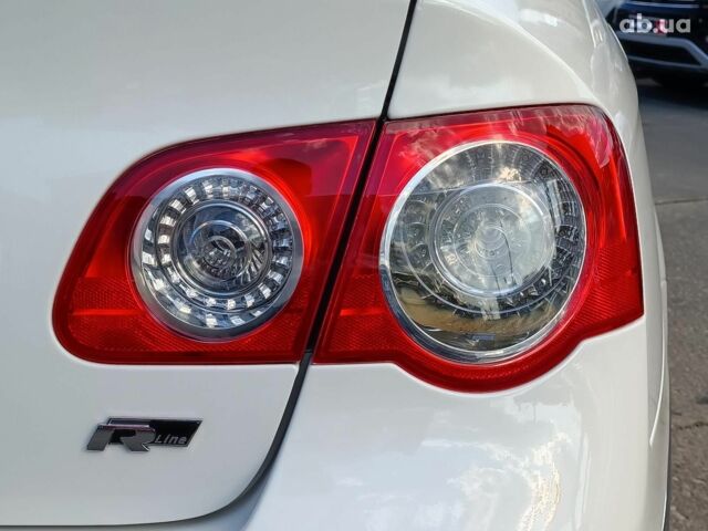 Белый Фольксваген Пассат, объемом двигателя 2 л и пробегом 387 тыс. км за 8840 $, фото 9 на Automoto.ua