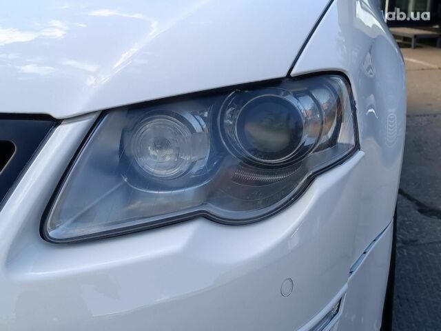 Белый Фольксваген Пассат, объемом двигателя 2 л и пробегом 387 тыс. км за 8840 $, фото 4 на Automoto.ua