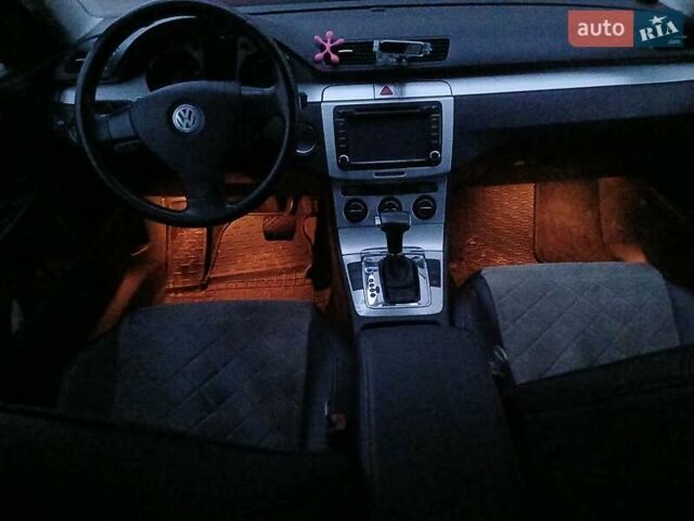 Белый Фольксваген Пассат, объемом двигателя 1.8 л и пробегом 282 тыс. км за 5500 $, фото 9 на Automoto.ua