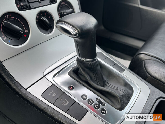 Белый Фольксваген Пассат, объемом двигателя 2 л и пробегом 105 тыс. км за 9999 $, фото 16 на Automoto.ua