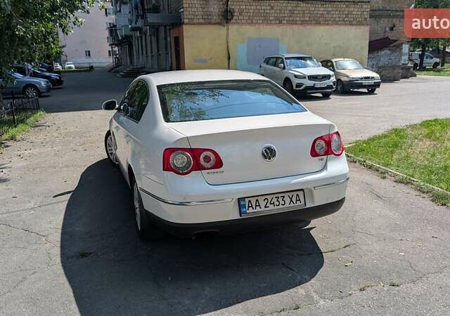 Білий Фольксваген Пассат, об'ємом двигуна 1.8 л та пробігом 224 тис. км за 6999 $, фото 8 на Automoto.ua