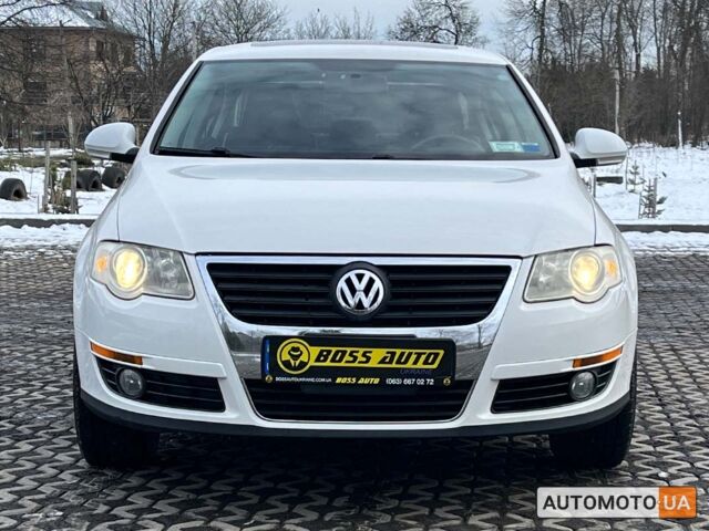 Белый Фольксваген Пассат, объемом двигателя 2 л и пробегом 105 тыс. км за 9999 $, фото 1 на Automoto.ua