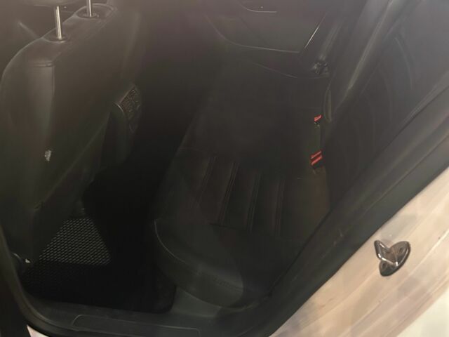 Белый Фольксваген Пассат, объемом двигателя 1.8 л и пробегом 1 тыс. км за 4800 $, фото 7 на Automoto.ua