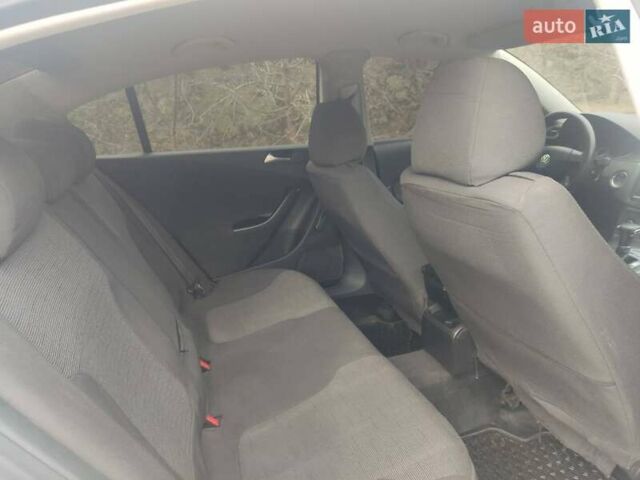 Білий Фольксваген Пассат, об'ємом двигуна 1.8 л та пробігом 140 тис. км за 6300 $, фото 2 на Automoto.ua