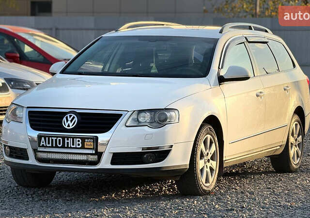 Белый Фольксваген Пассат, объемом двигателя 1.6 л и пробегом 324 тыс. км за 6950 $, фото 4 на Automoto.ua