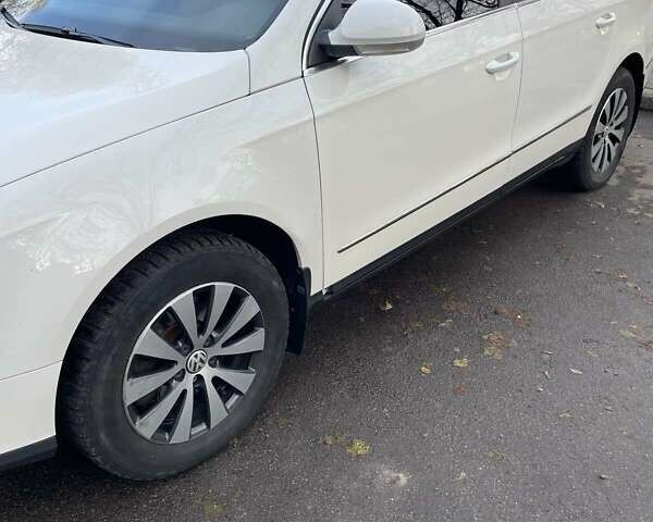 Фольксваген Пассат 2010 в Полтаве на Automoto.ua Белый Фольксваген Пассат, объемом двигателя 1.8 л и пробегом 244 тыс. км за 7900 $, фото 37 на Automoto.ua