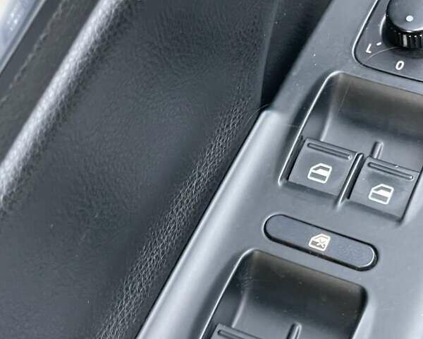 Фольксваген Пассат 2010 в Полтаве на Automoto.ua Белый Фольксваген Пассат, объемом двигателя 1.8 л и пробегом 244 тыс. км за 7900 $, фото 33 на Automoto.ua