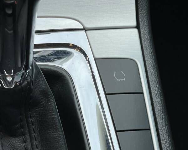 Фольксваген Пассат 2010 в Полтаве на Automoto.ua Белый Фольксваген Пассат, объемом двигателя 1.8 л и пробегом 244 тыс. км за 7900 $, фото 28 на Automoto.ua