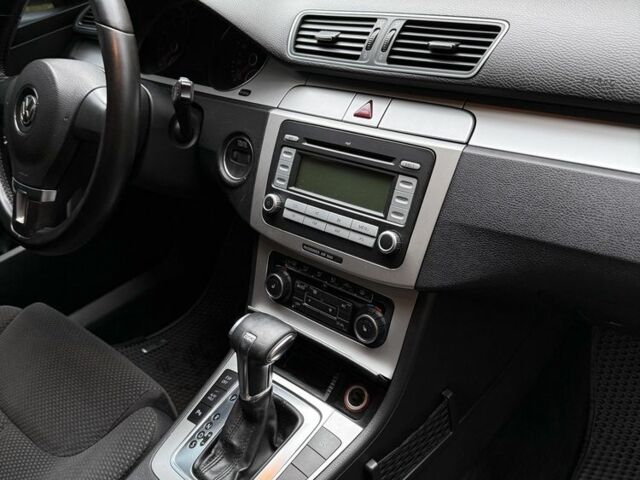 Білий Фольксваген Пассат, об'ємом двигуна 1.8 л та пробігом 307 тис. км за 6900 $, фото 10 на Automoto.ua