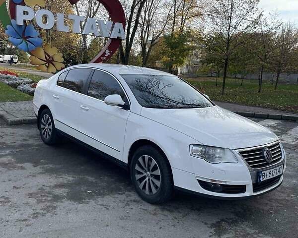 Фольксваген Пассат 2010 в Полтаве на Automoto.ua Белый Фольксваген Пассат, объемом двигателя 1.8 л и пробегом 244 тыс. км за 7900 $, фото 8 на Automoto.ua