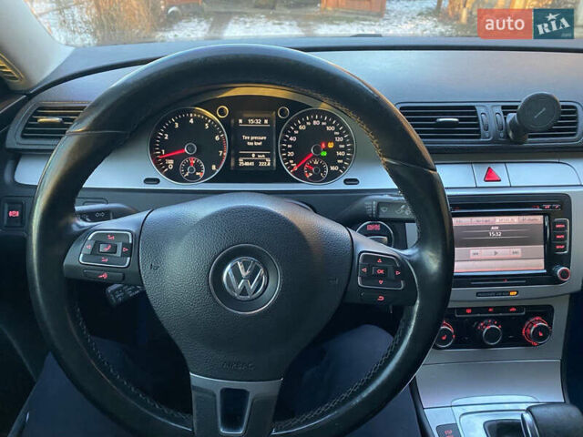 Белый Фольксваген Пассат, объемом двигателя 2 л и пробегом 260 тыс. км за 8800 $, фото 2 на Automoto.ua