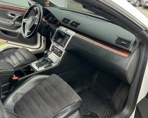 Білий Фольксваген Пассат, об'ємом двигуна 1.78 л та пробігом 225 тис. км за 8200 $, фото 6 на Automoto.ua