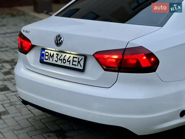 Белый Фольксваген Пассат, объемом двигателя 2.5 л и пробегом 295 тыс. км за 7999 $, фото 18 на Automoto.ua