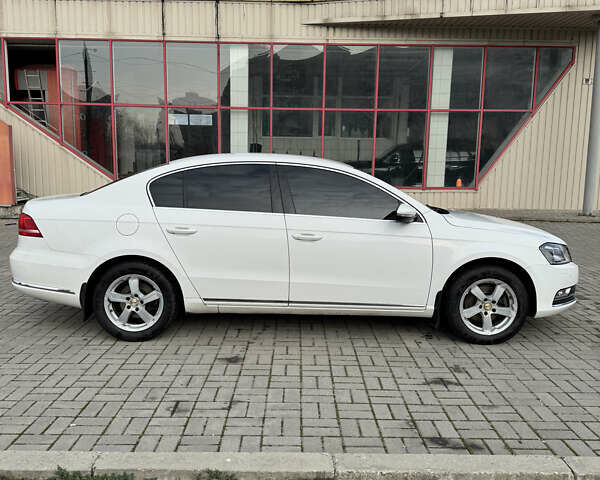 Білий Фольксваген Пассат, об'ємом двигуна 1.97 л та пробігом 222 тис. км за 10999 $, фото 7 на Automoto.ua