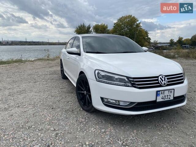 Белый Фольксваген Пассат, объемом двигателя 2.5 л и пробегом 212 тыс. км за 10300 $, фото 10 на Automoto.ua