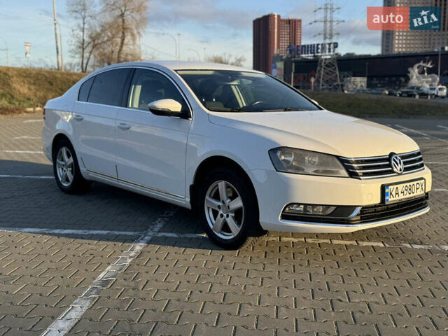 Белый Фольксваген Пассат, объемом двигателя 1.8 л и пробегом 190 тыс. км за 9499 $, фото 6 на Automoto.ua
