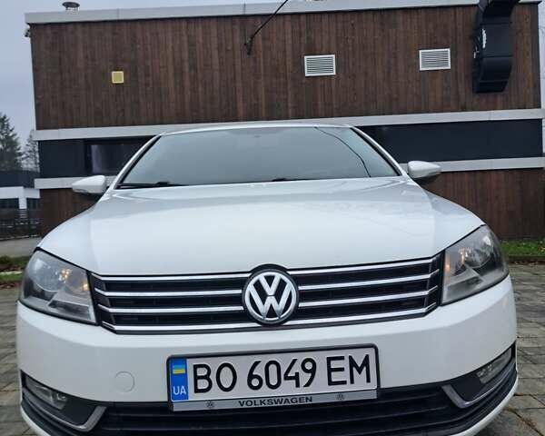 Білий Фольксваген Пассат, об'ємом двигуна 1.6 л та пробігом 290 тис. км за 8800 $, фото 2 на Automoto.ua