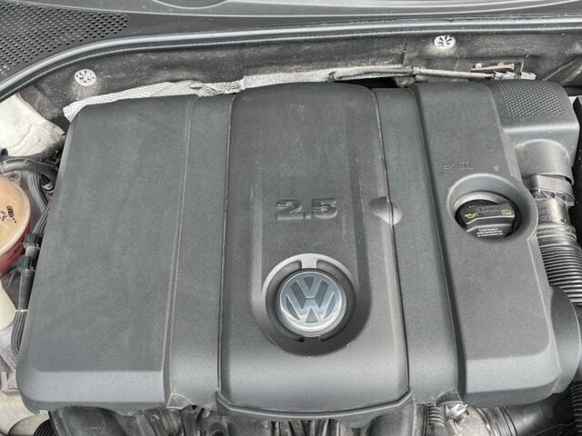 Белый Фольксваген Пассат, объемом двигателя 2 л и пробегом 190 тыс. км за 12000 $, фото 10 на Automoto.ua