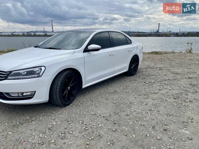 Белый Фольксваген Пассат, объемом двигателя 2.5 л и пробегом 212 тыс. км за 10300 $, фото 7 на Automoto.ua