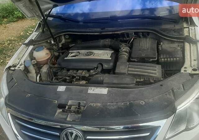 Белый Фольксваген Пассат, объемом двигателя 1.8 л и пробегом 102 тыс. км за 9800 $, фото 3 на Automoto.ua