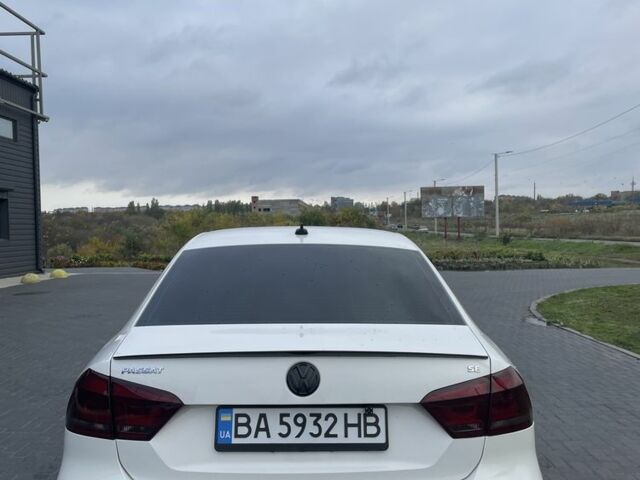 Белый Фольксваген Пассат, объемом двигателя 2.5 л и пробегом 319 тыс. км за 9950 $, фото 3 на Automoto.ua